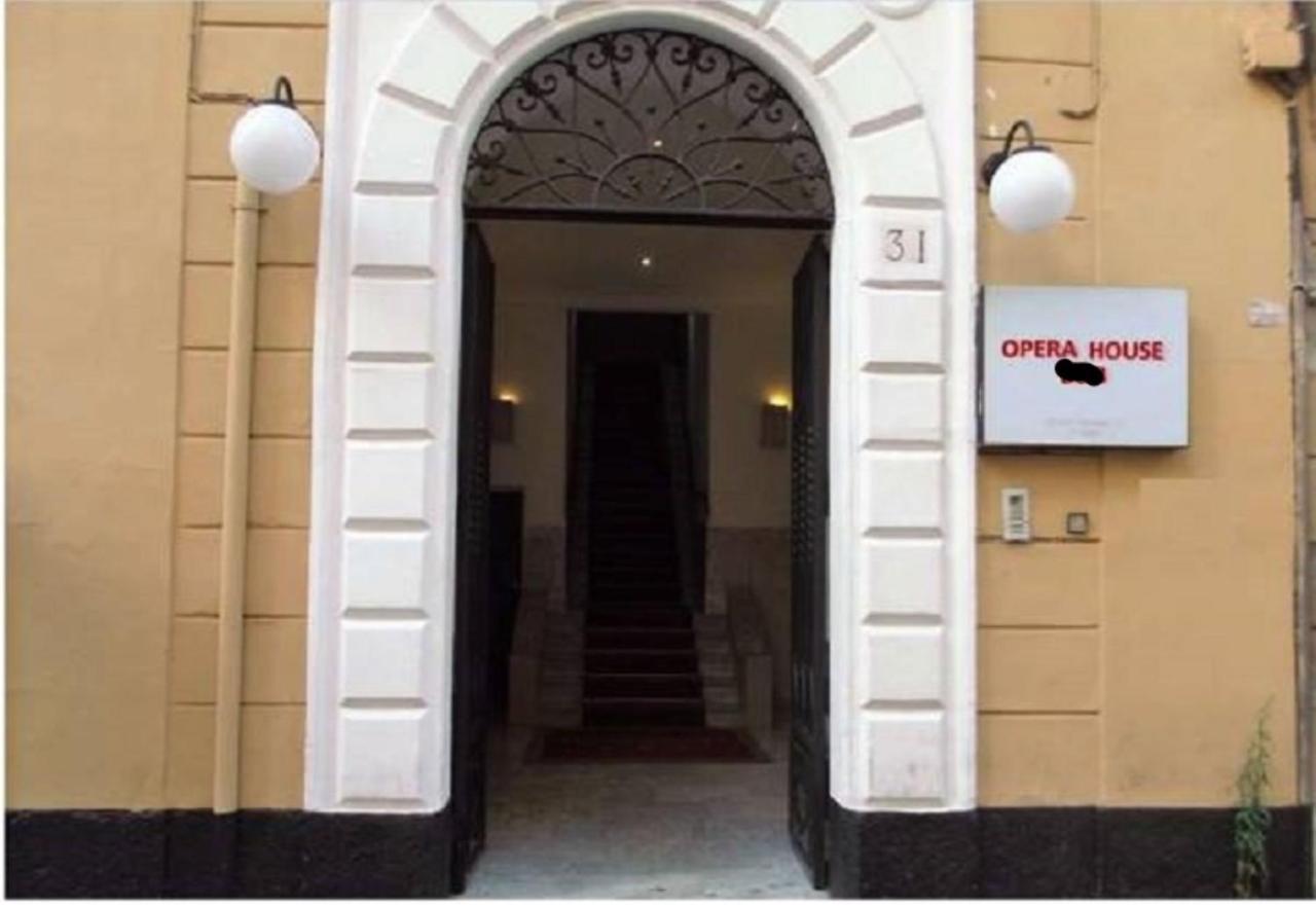 Hotel Opera House Guest, Roma Centro Storico Exterior foto